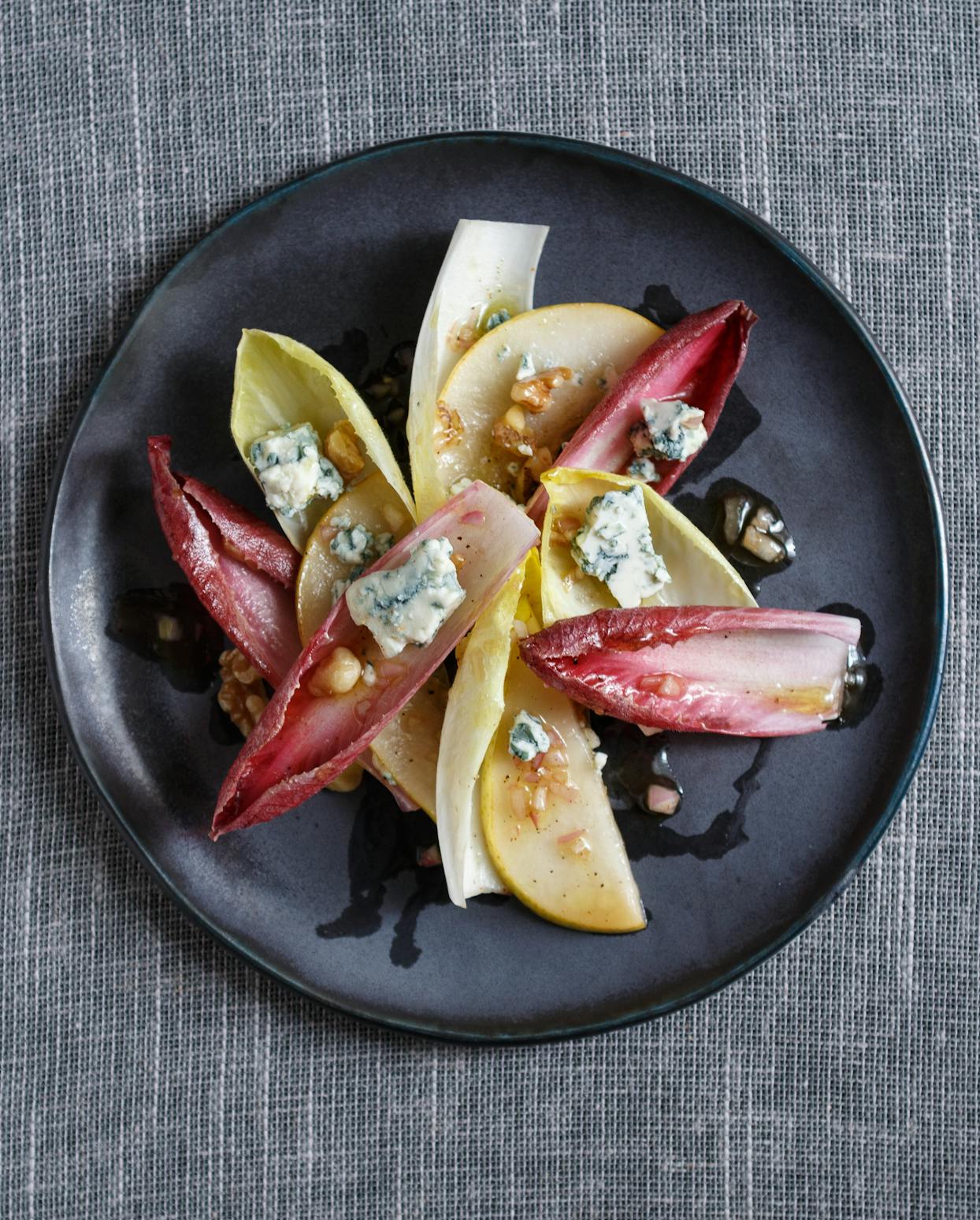 Best Endive Salad with Pears, Blue Cheese, and Walnuts Recipe The