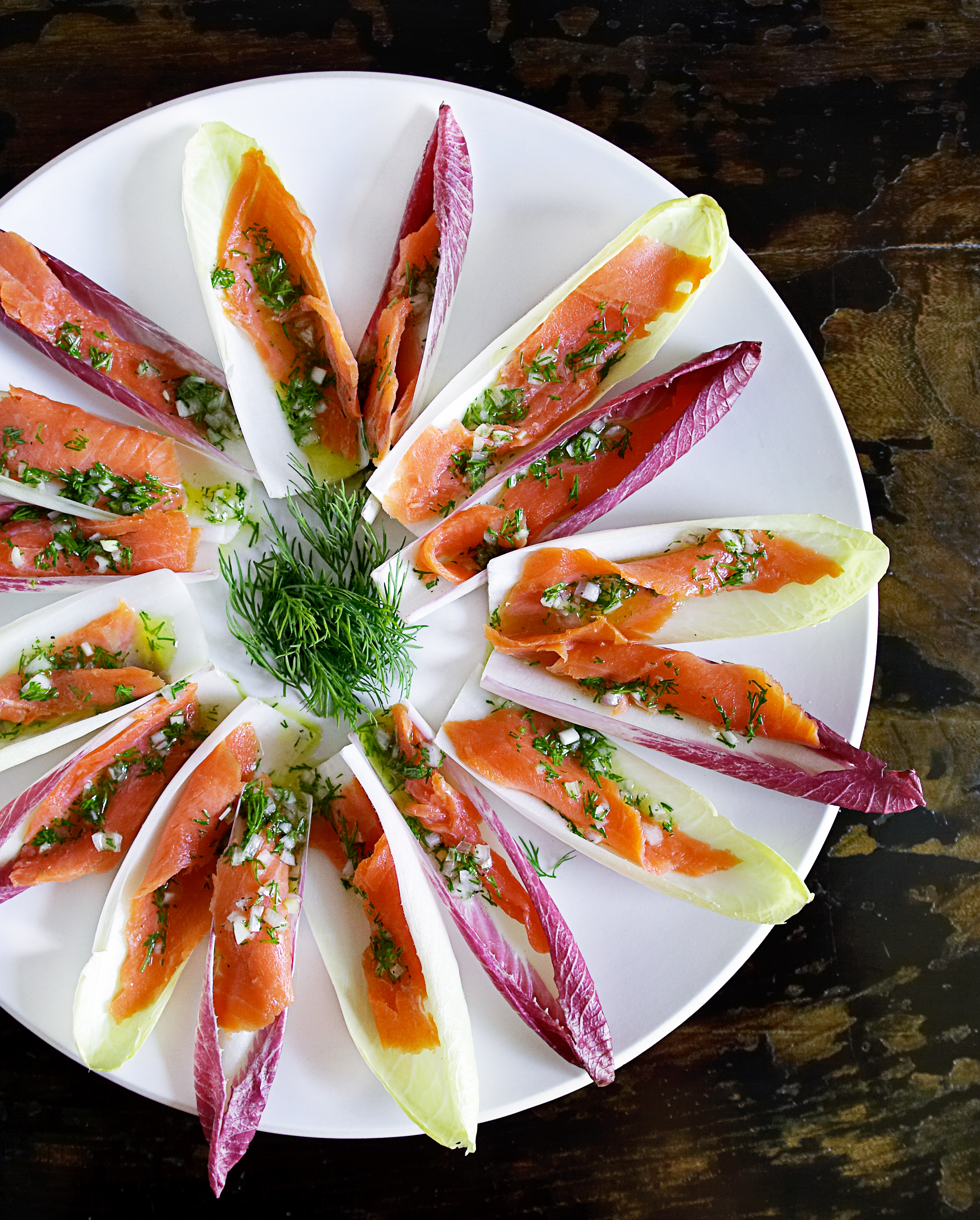 Endive Spears with Smoked Salmon and Lemon Dill Vinaigrette