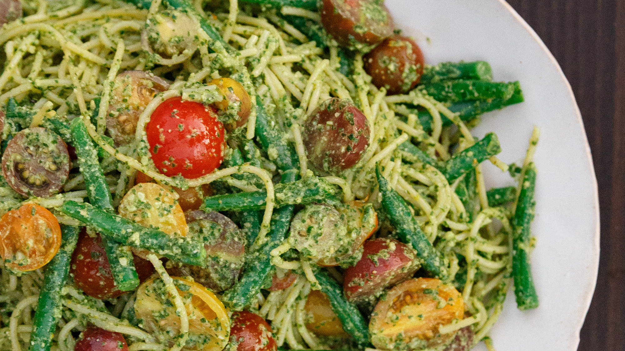 Best Lemony Pesto Spaghetti with Tomatoes and Haricots Verts Recipe