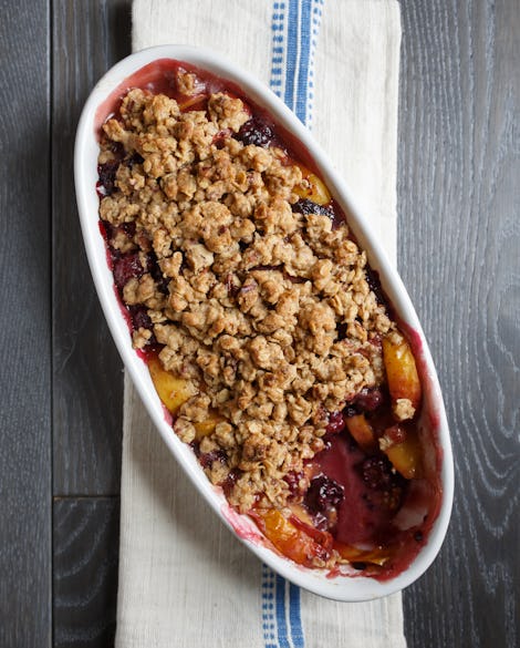 Peach Blackberry Crumble with Oatmeal Pecan Topping