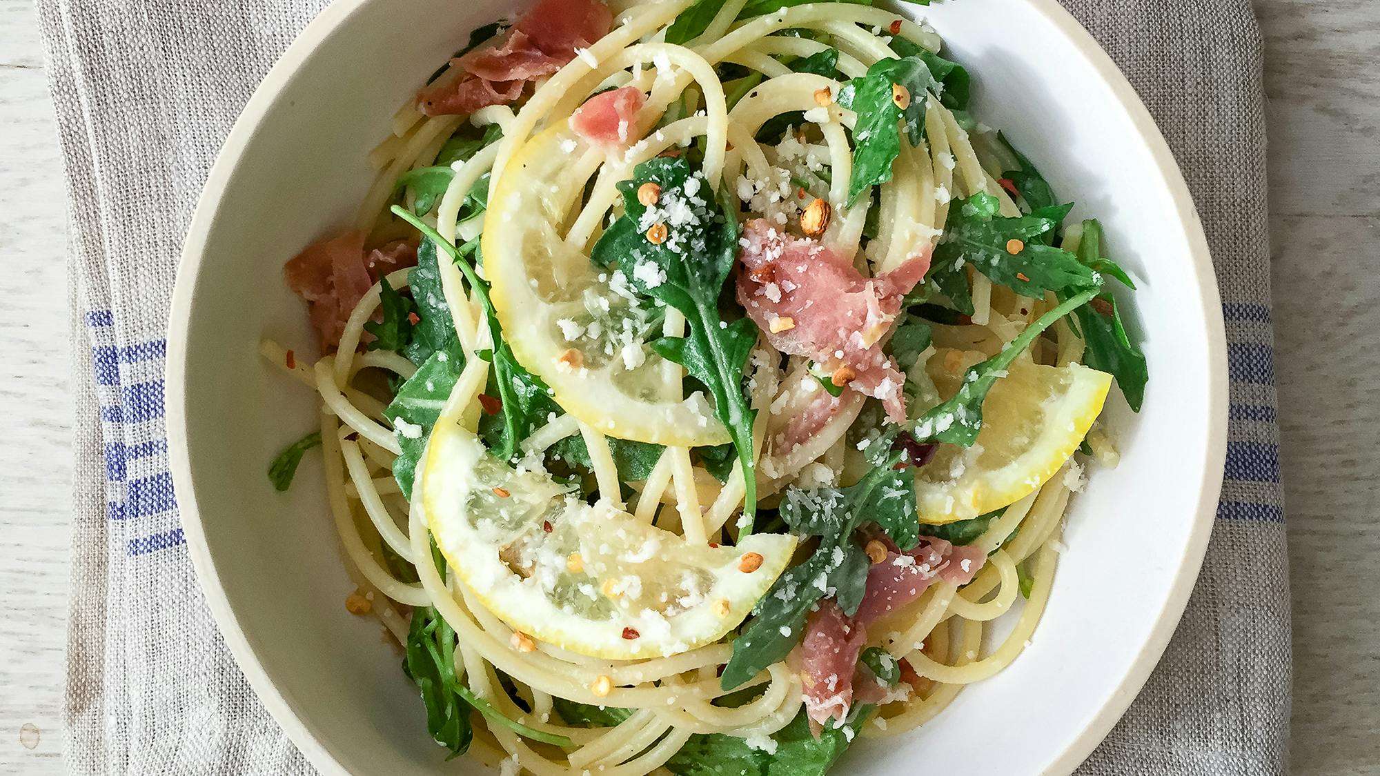 Best Spaghetti with Lemon, Prosciutto, and Arugula Recipe