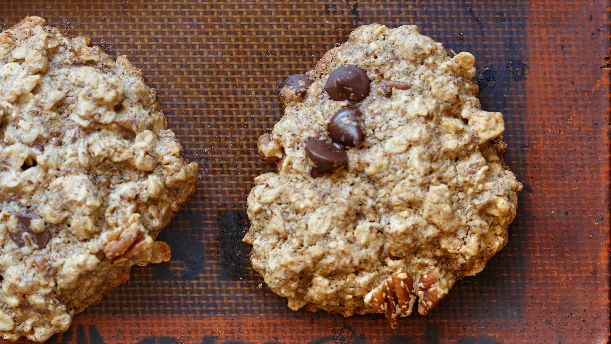 Best Vegan Oatmeal Chocolate Chip Cookies Recipe